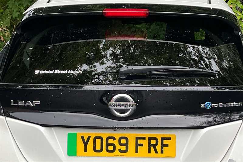 Nissan Leaf 110Kw N-connecta 40Kwh Black #25