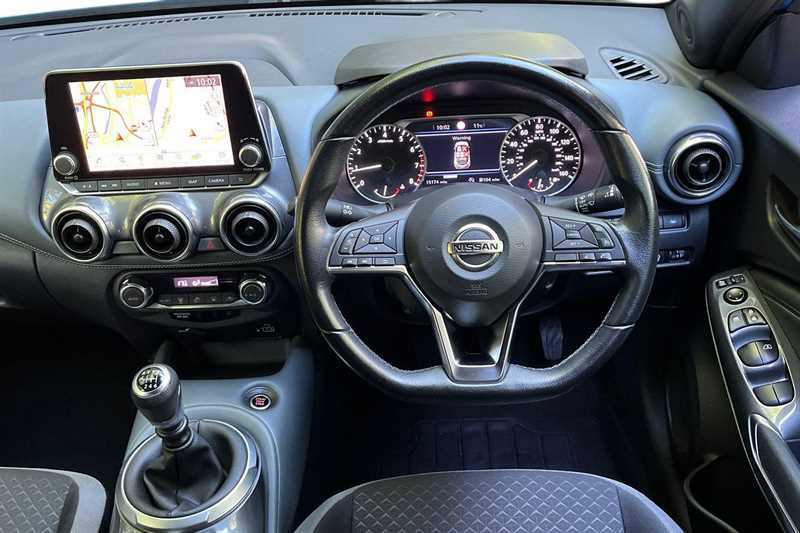 Nissan Juke 1.0 Dig-t 114 Tekna Red #15