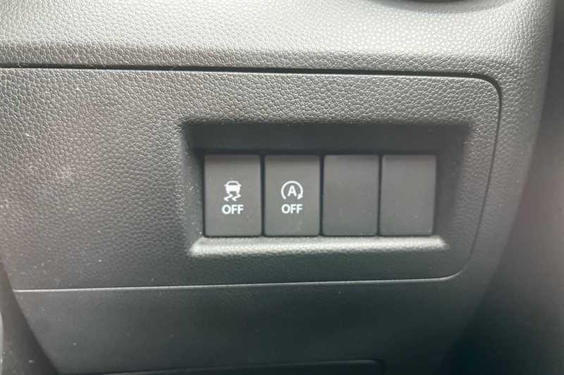 Suzuki Ignis 1.2 Dualjet Mhev Sz5 Euro 6 Ss White #19