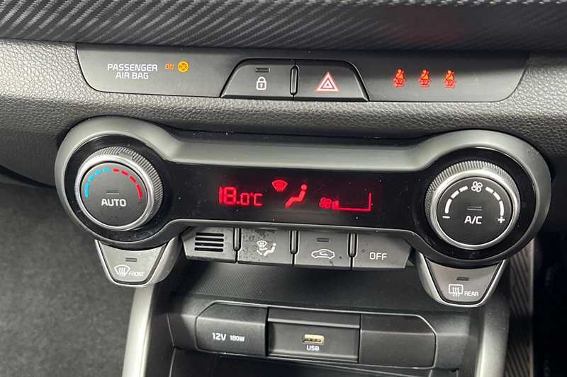 Kia Stonic 1.0T Gdi 98 Gt-line Black #12