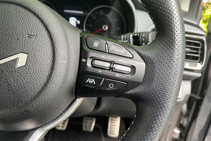 Kia Stonic 1.0T Gdi 98 Gt-line Black #16
