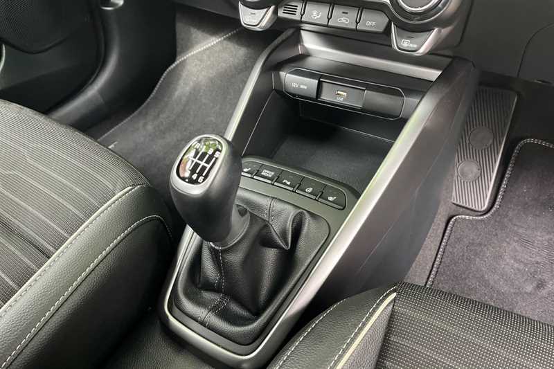 Kia Stonic 1.0T Gdi 98 Gt-line Black #17