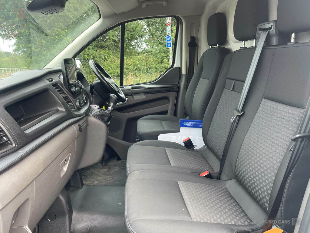 Ford Transit Custom 2.0 Ecoblue 130Ps Low Roof Trend Van GF22UTU White #4