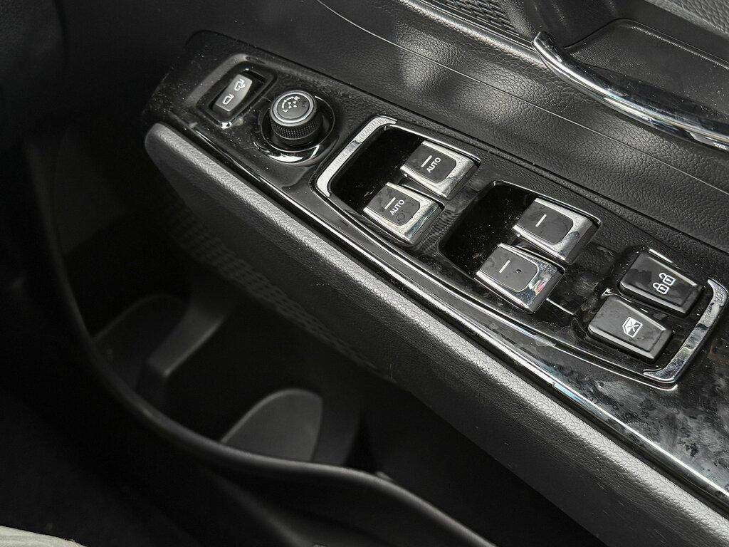 SsangYong Korando e-Motion 150Kw Ultimate 61.5Kwh White #24