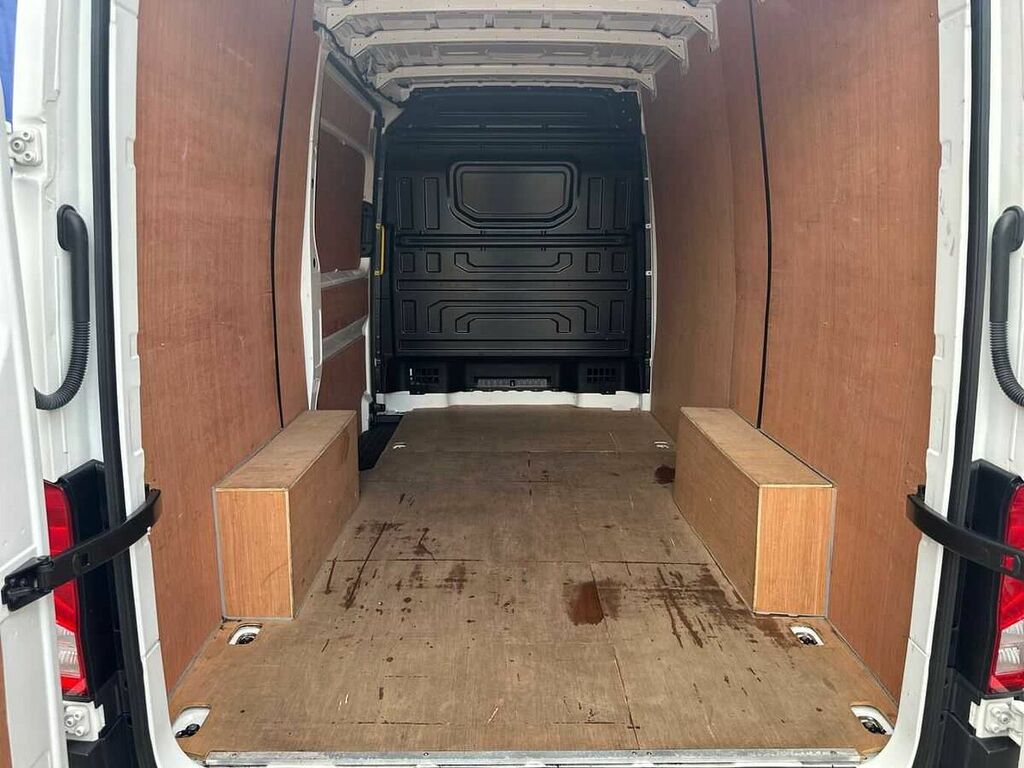 Volkswagen Crafter Crafter Cr35 Trendline Tdi White #17