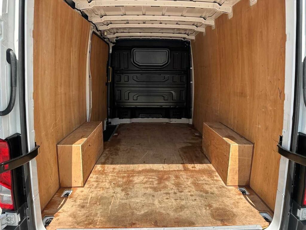 Volkswagen Crafter Cr35 Panel Van Trendline Mwb 177 Ps 2.0 Tdi 8Sp Au Grey #14