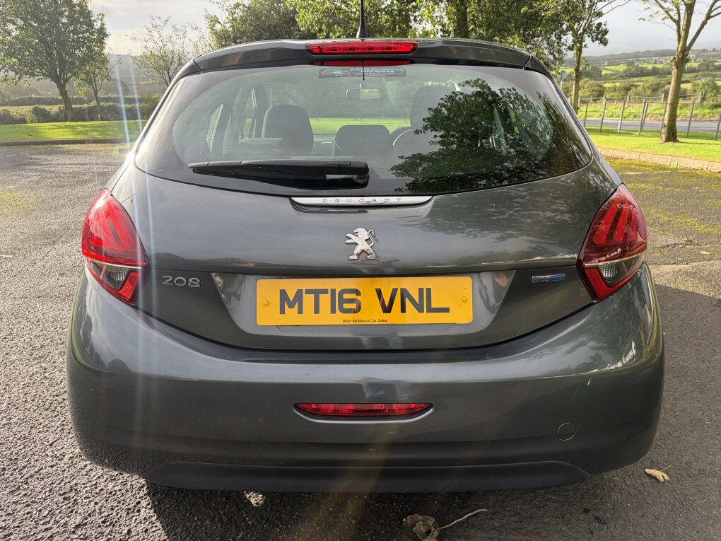 Peugeot 208 Active White #9