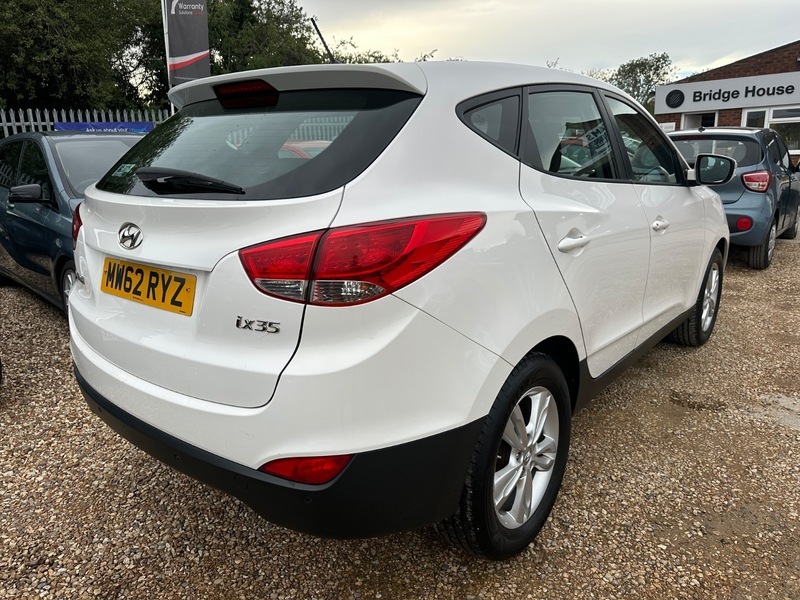 Hyundai Ix35 1.6 Gdi Style Suv White #5