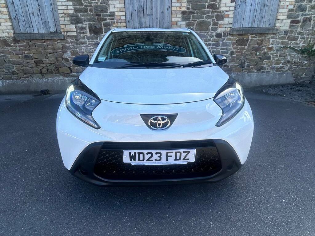 Toyota Aygo X 1.0 Vvt-i Pure White #3