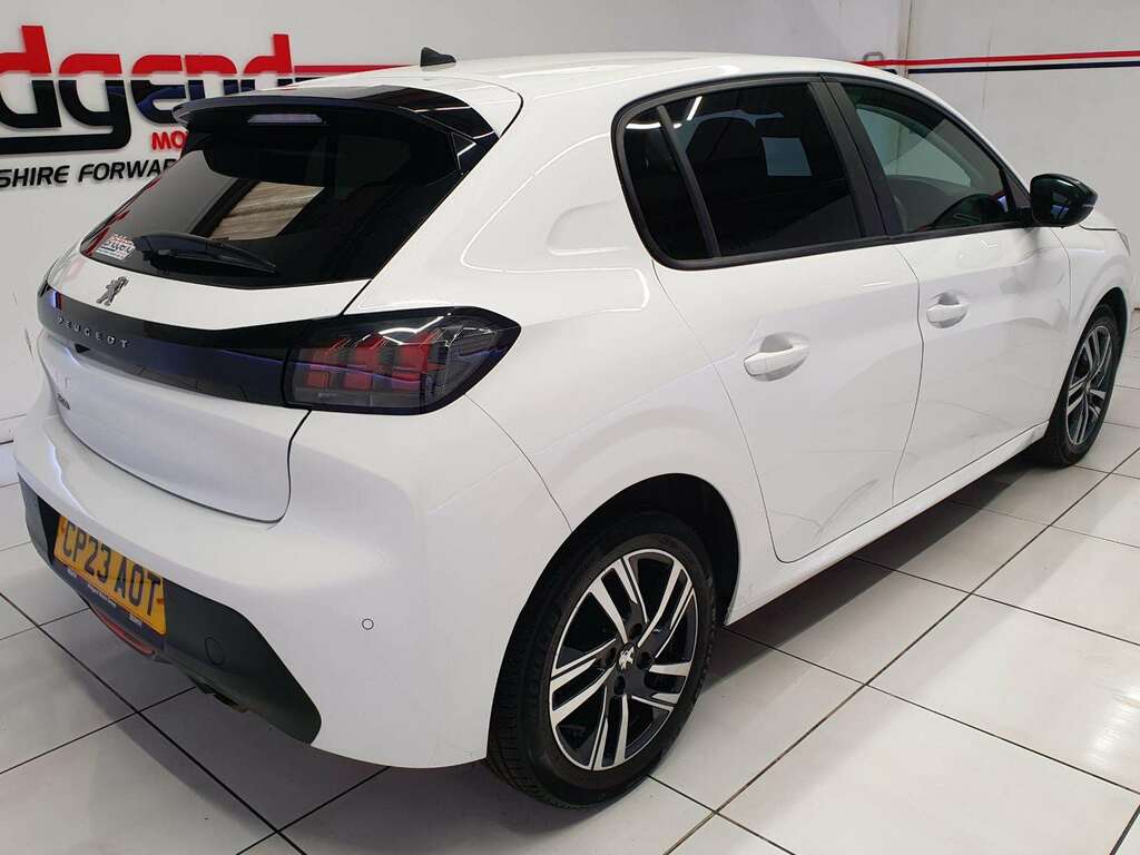 Peugeot 208 1.2 Puretech Active Premium Hatchback CP23AOT White #6