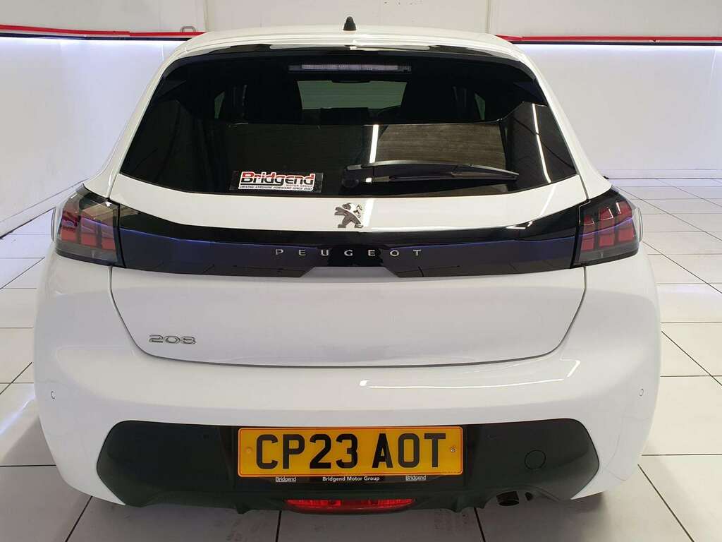Peugeot 208 1.2 Puretech Active Premium Hatchback CP23AOT White #5