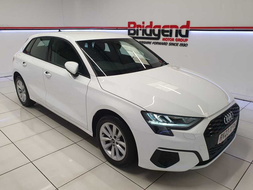 Audi A3 1.0 Tfsi 30 Technik Sportback RV23XFM White #2