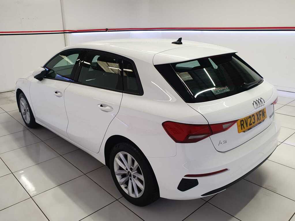 Audi A3 1.0 Tfsi 30 Technik Sportback RV23XFM White #4