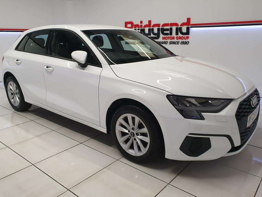Audi A3 1.0 Tfsi 30 Technik Sportback White #2