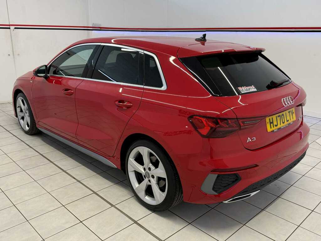Audi A3 1.5 Tfsi 35 S Line Sportback HJ70LTY Red #4
