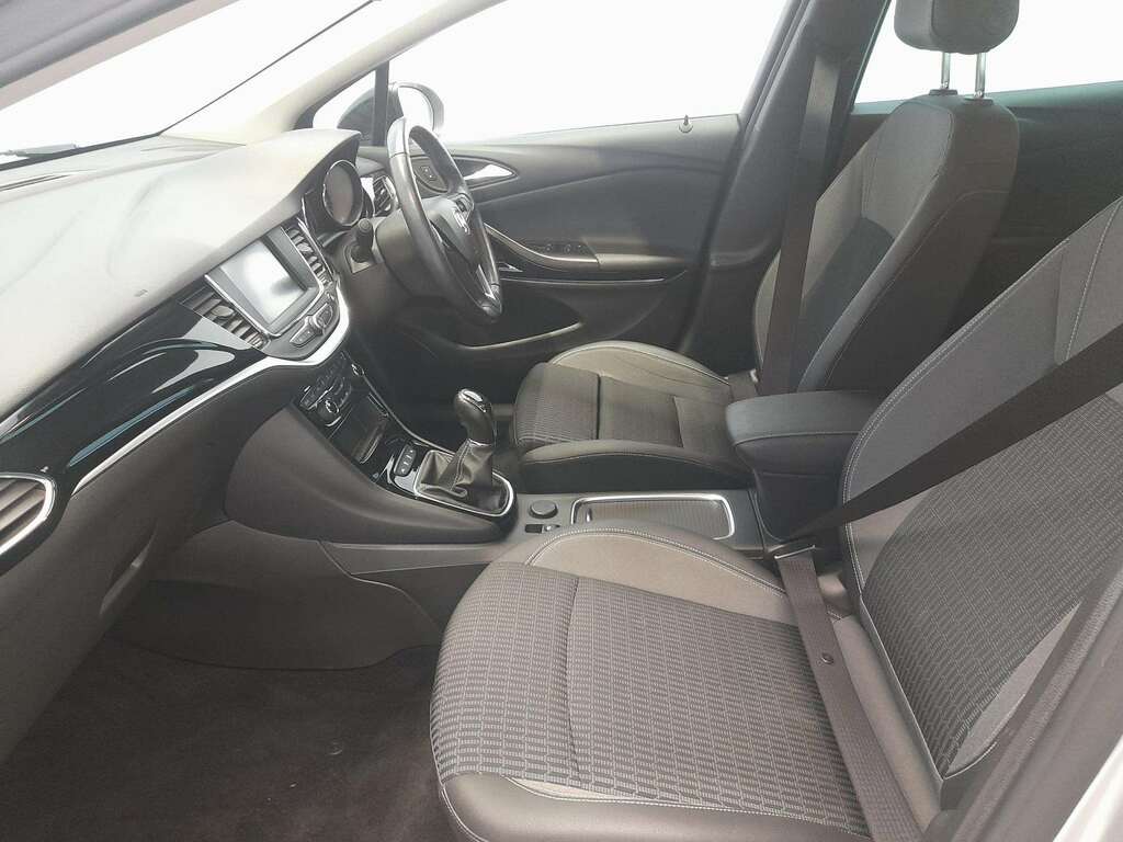 Vauxhall Astra Black #15