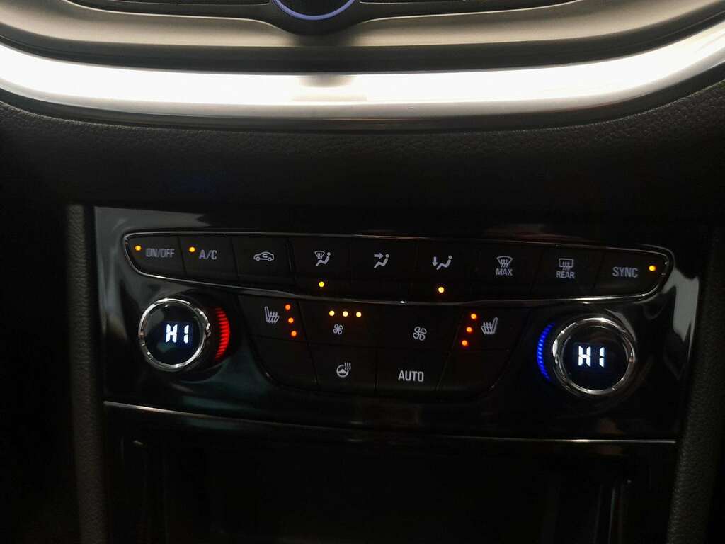 Vauxhall Astra Black #18