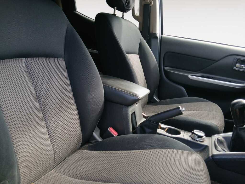 Mitsubishi L200 2.2 Di-d Dc Warrior Pickup Double Cab M Black #3