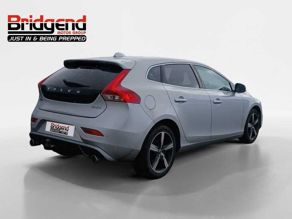 Volvo V40 2.0 D3 R-design Edition Hatchback Silver #3