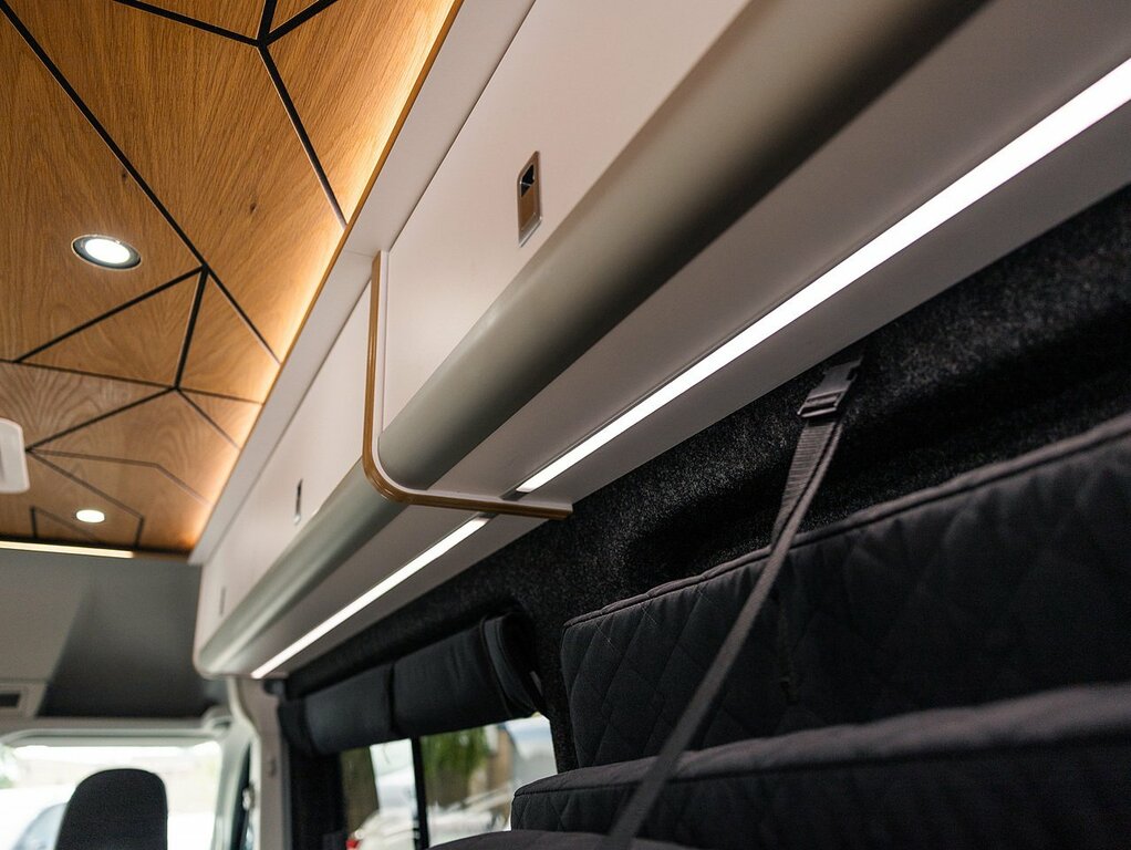 Volkswagen Crafter Panel Van Startline Mwb 140 Ps Silver #38