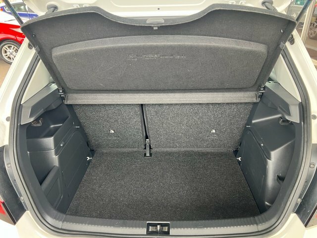 Skoda Fabia Tsi Se Hatchback YF18ODM White #5