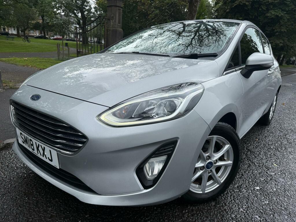 Ford Fiesta Zetec SM18KXJ Silver