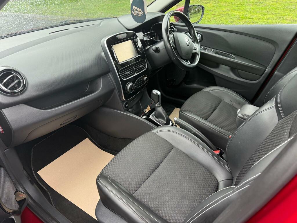 Renault Clio Dynamique S Nav Dci MA17CNC Red #4