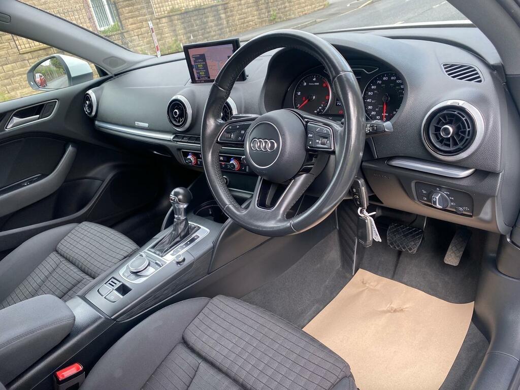 Audi A3 Sport Tdi White #4