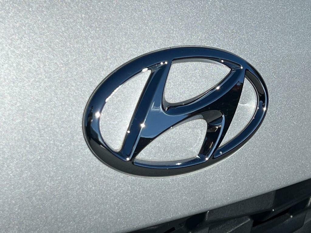 Hyundai I10 Hatchback  #25