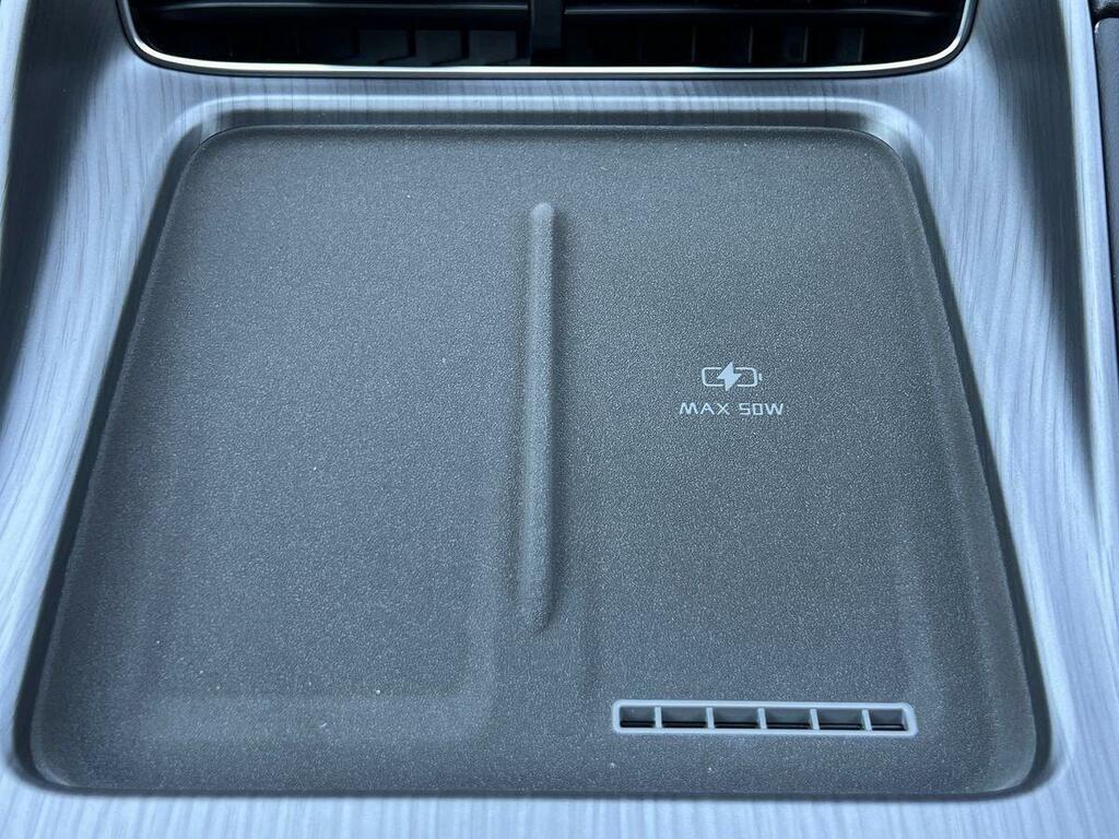 Chery Tiggo 8 1.5T Phev Summit Dht White #42