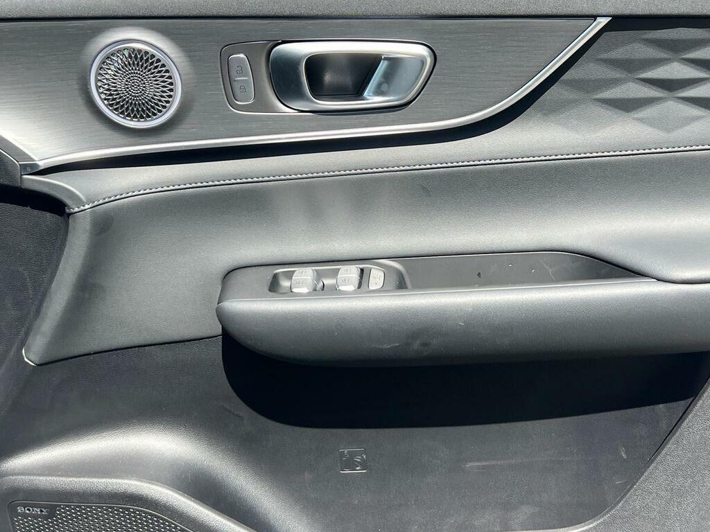 Chery Tiggo 8 1.5T Phev Summit Dht White #16
