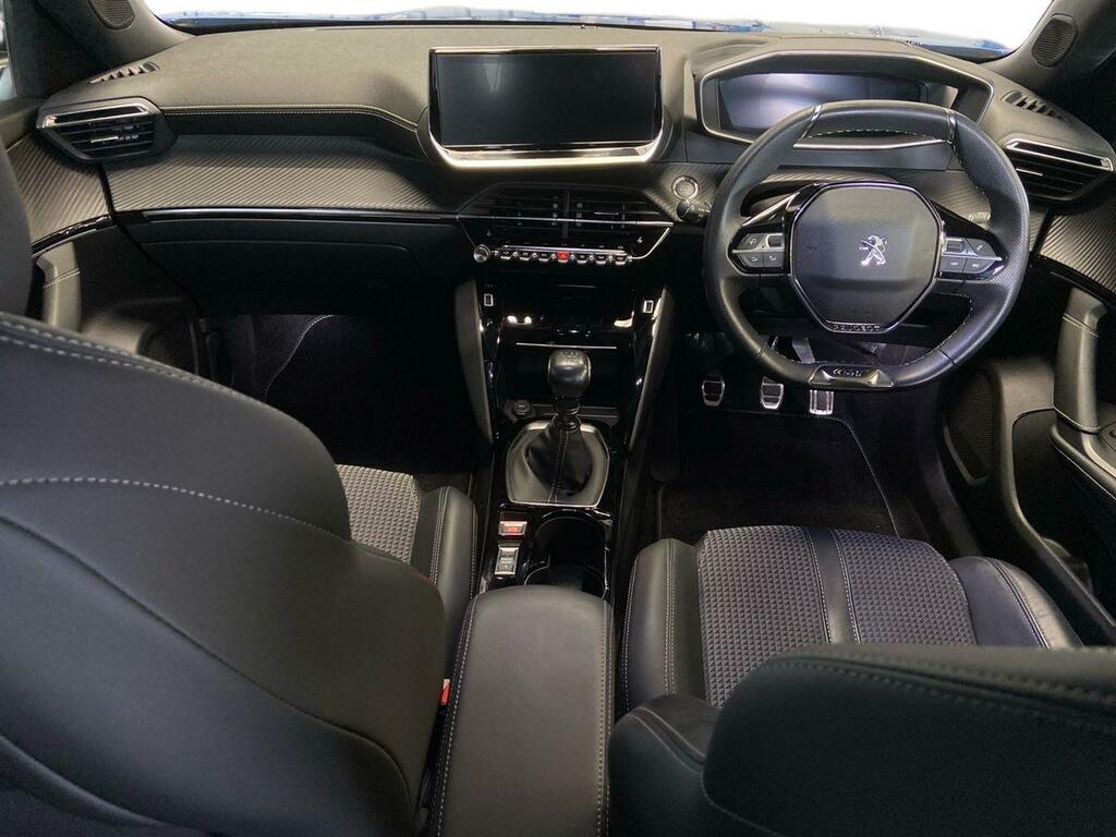 Peugeot 2008 Puretech Active Premium Orange #10