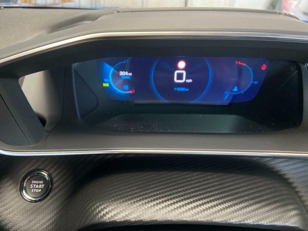 Peugeot 2008 Puretech Active Premium Orange #14