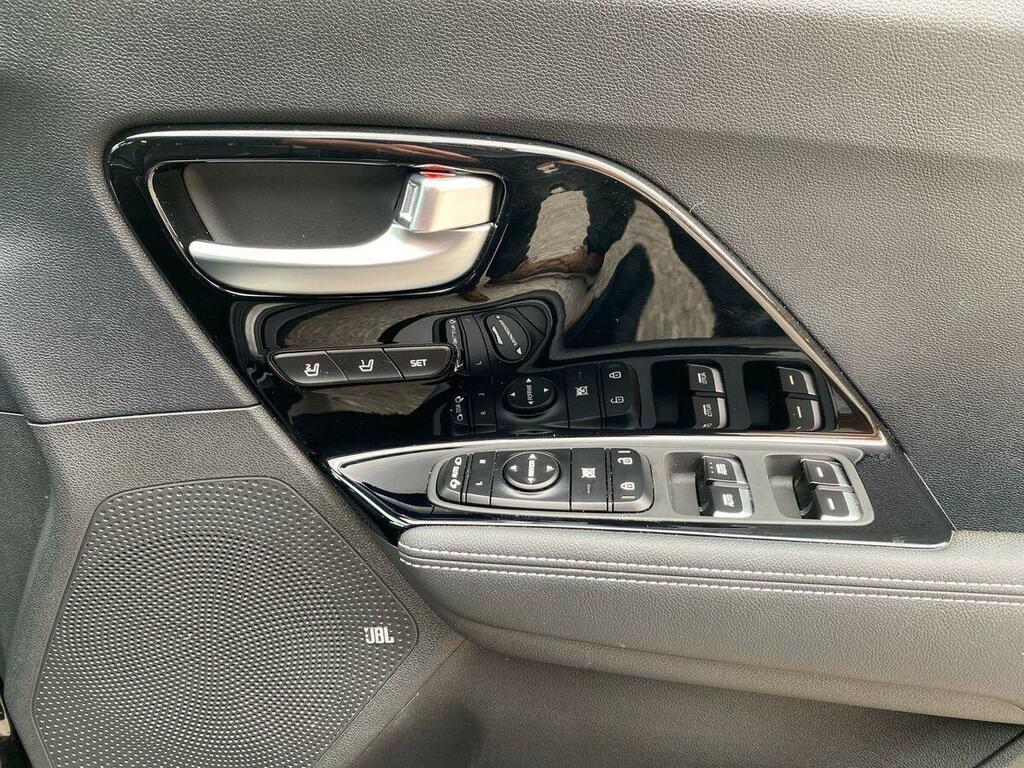 Kia e-Niro 150Kw 2 65Kwh Orange #19