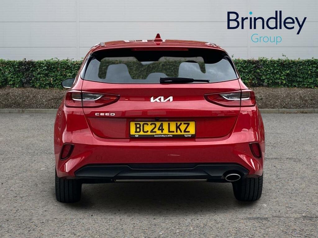 Kia Ceed 1.5 T-gdi 3 Hatchback Dct Euro 6 Ss Red #6