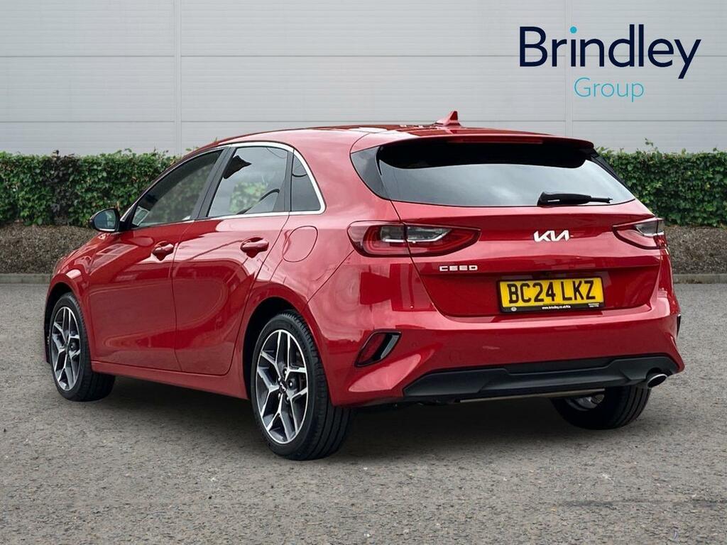 Kia Ceed 1.5 T-gdi 3 Hatchback Dct Euro 6 Ss Red #4