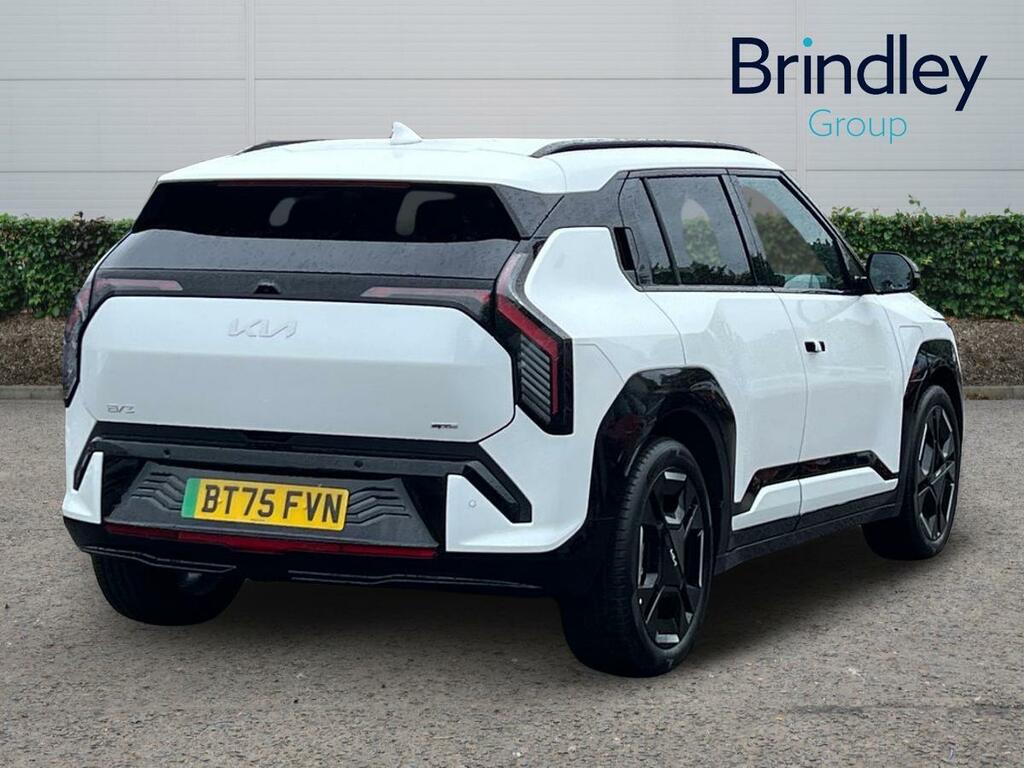 Kia EV3 81.4Kwh Gt-line Suv 201 Bhp White #4