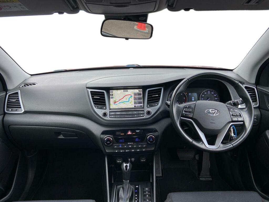 Hyundai Tucson Se Nav Red #10