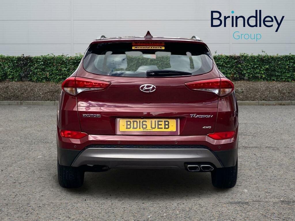 Hyundai Tucson Se Nav Red #8