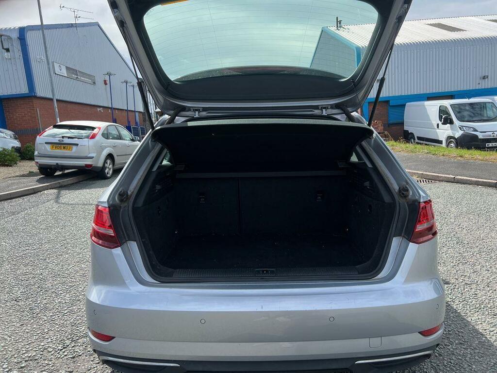Audi A3 1.5 Tfsi 35 Technik Sportback Eu Grey #31