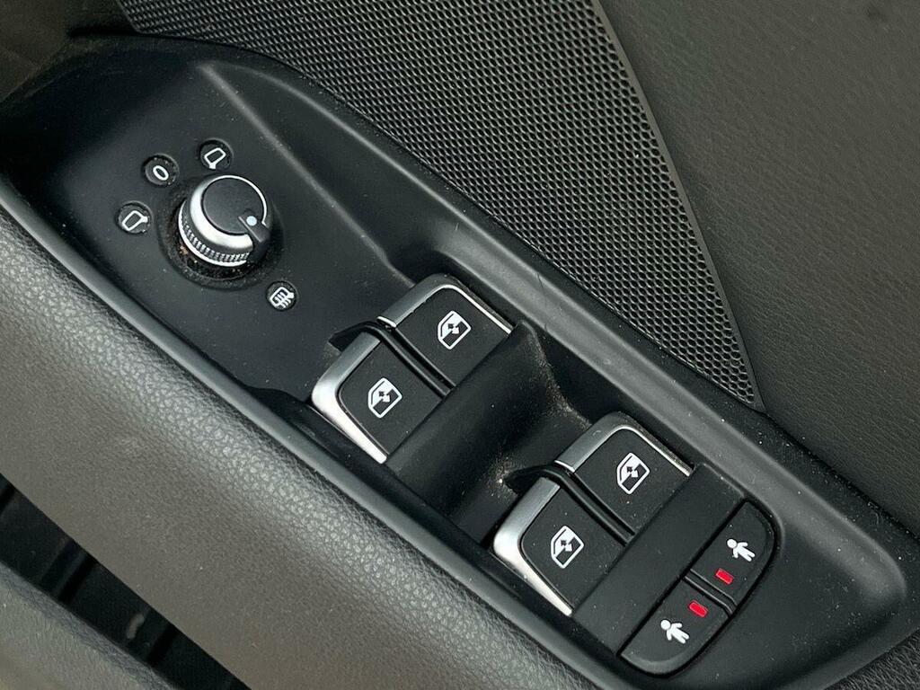 Audi A3 1.5 Tfsi 35 Technik Sportback Eu Grey #14
