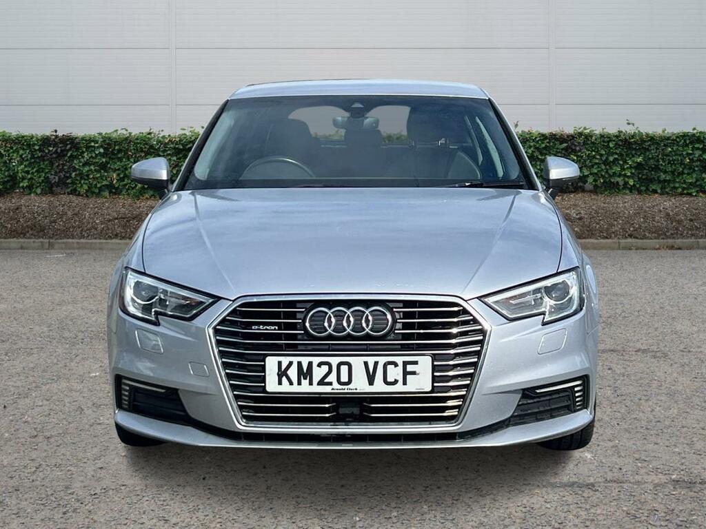 Audi A3 1.4 Tfsie 40 E-tron Sportback Plug-in H Silver #2