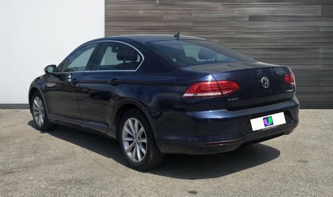 Volkswagen Passat 1.6 Tdi Se MW67EAJ Blue #4