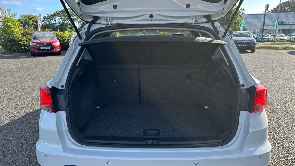 Seat Arona Se Technology Lux EA69NGY White #4