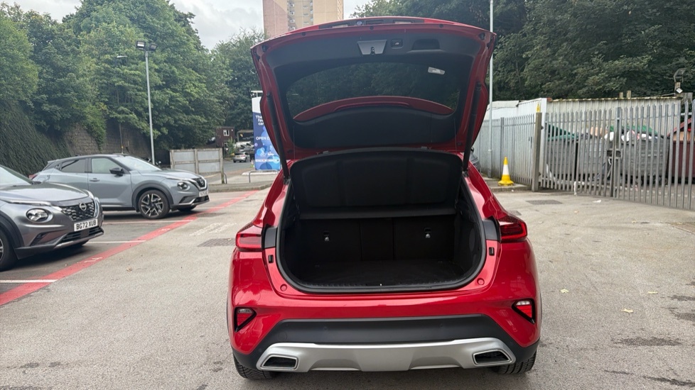 Kia Xceed 4 Red #4