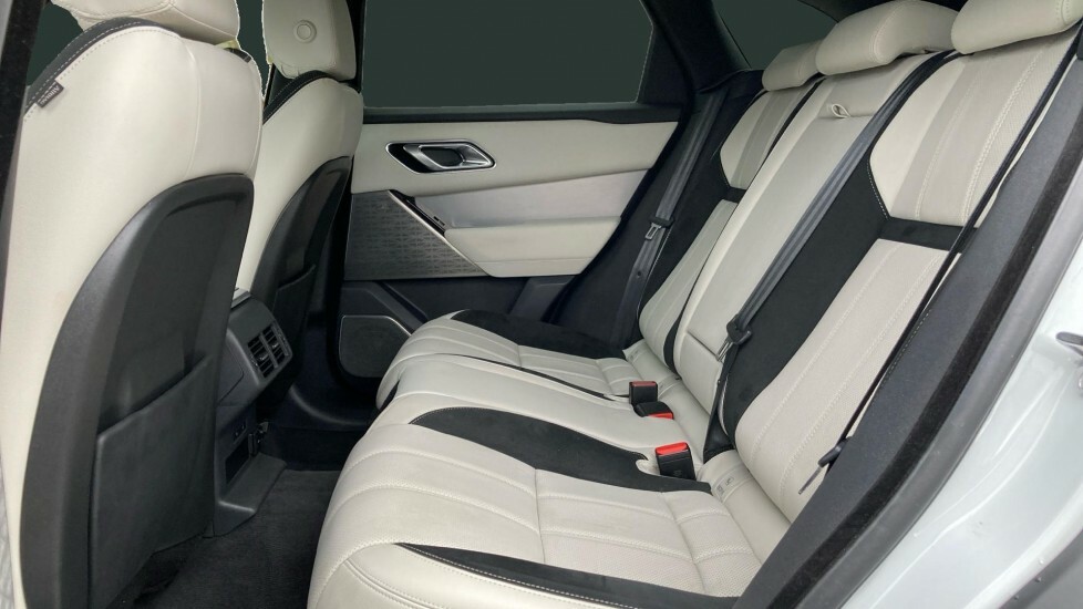 Land Rover Range Rover Velar Edition White #4