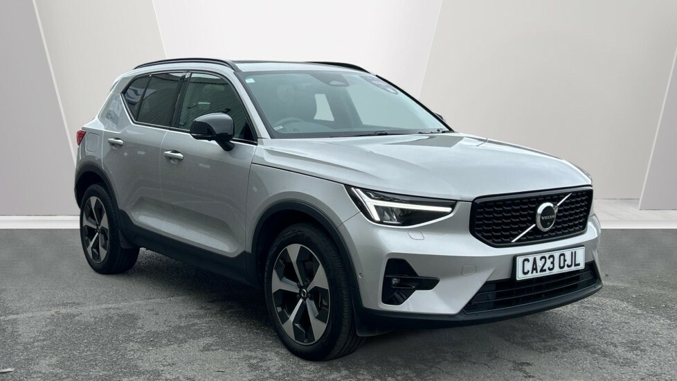 Volvo XC40 Ultimate Silver