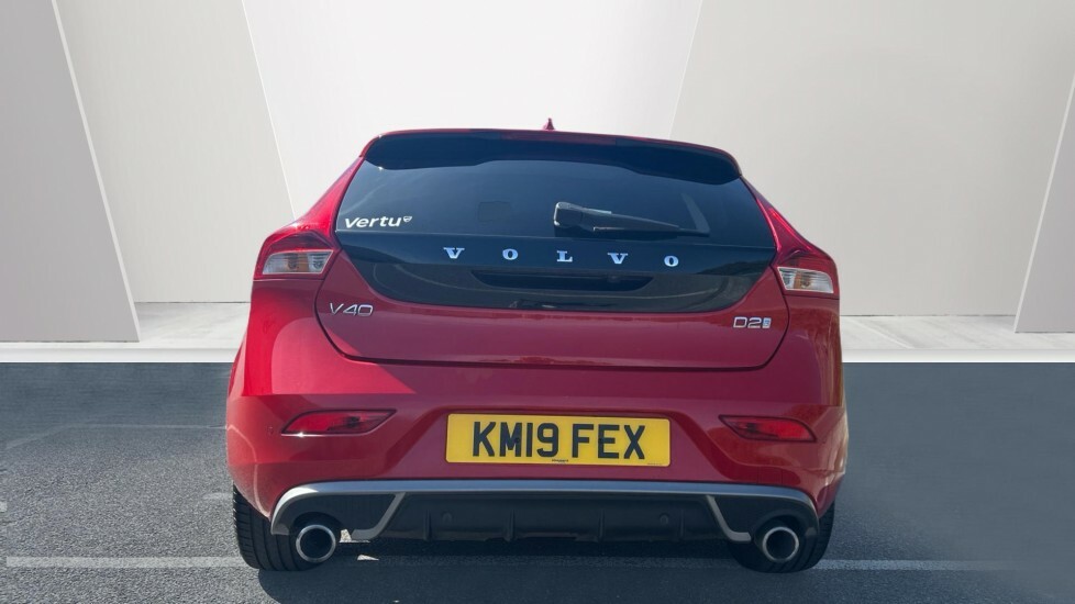 Volvo V40 R Design Edition KM19FEX Red #6