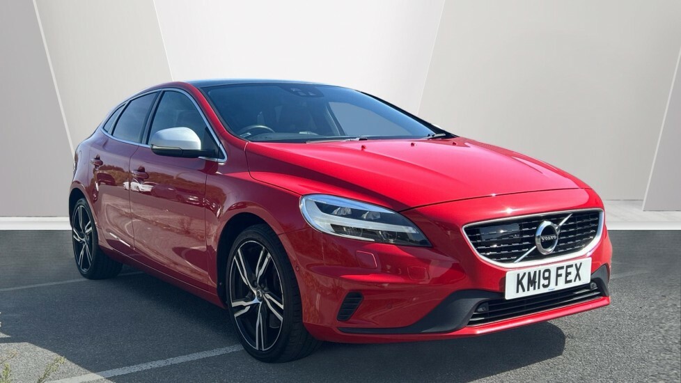 Volvo V40 R Design Edition KM19FEX Red
