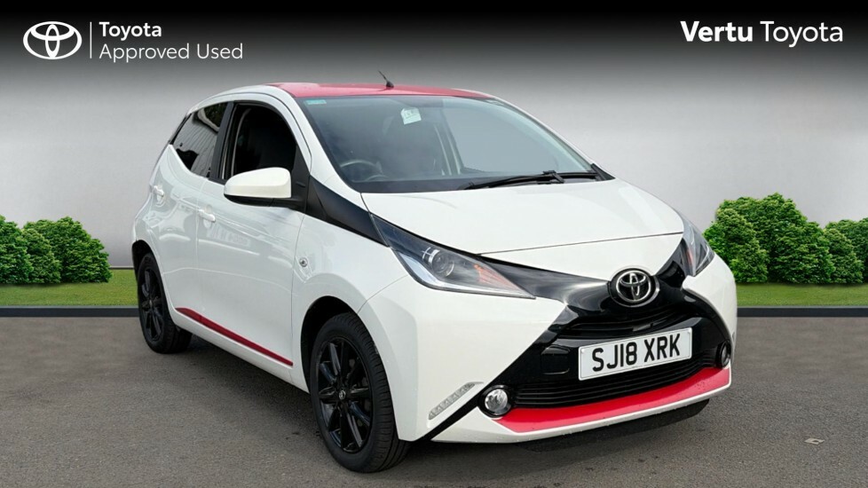 Toyota Aygo X X-press White